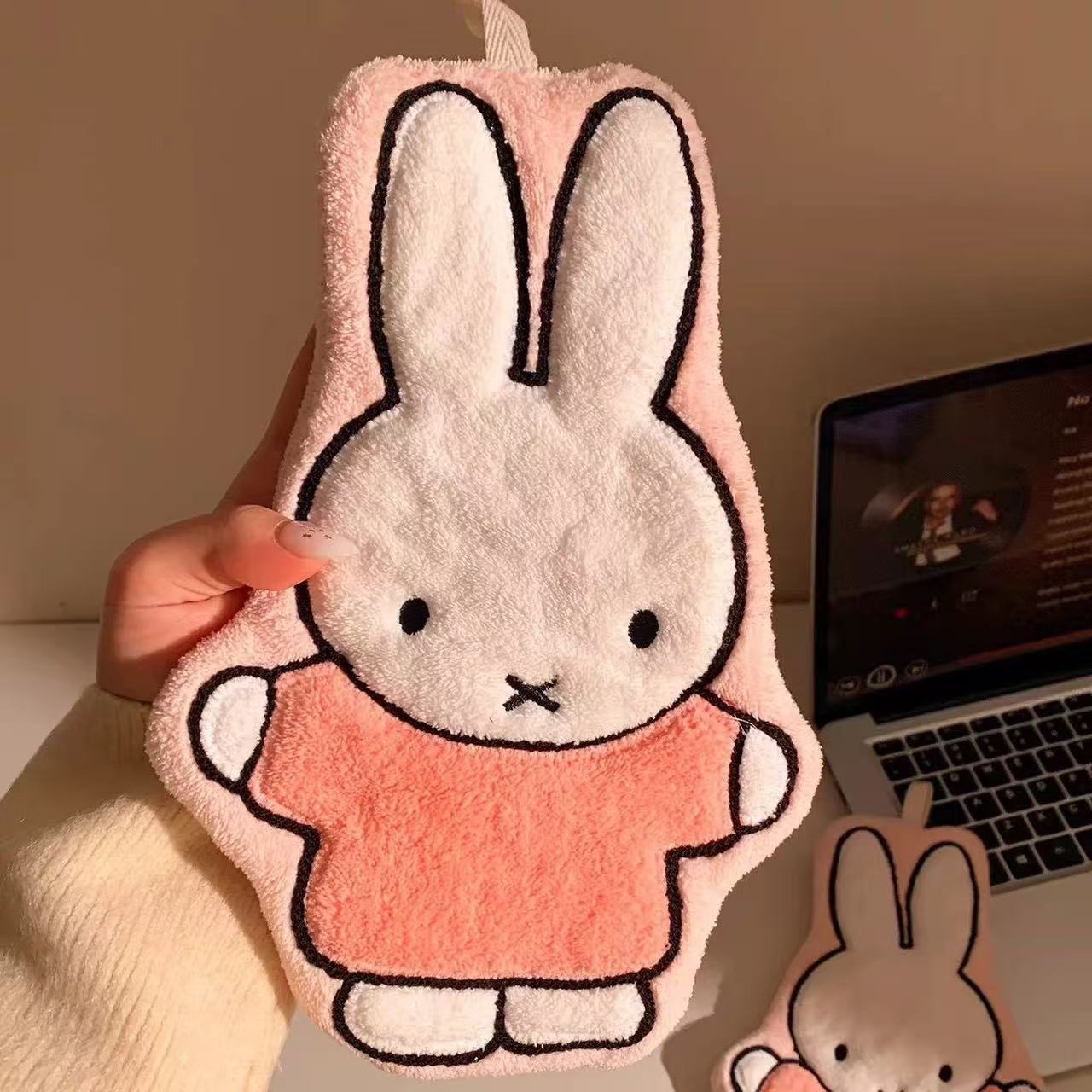 منشفة كرتونية فاخرة فائقة النع - مراجعة Home Bathroom Towels وسعره